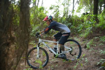 Kinh nghiệm đạp xe đường dài: Chuẩn bị gì để chuyến đi an toàn và thú vị?