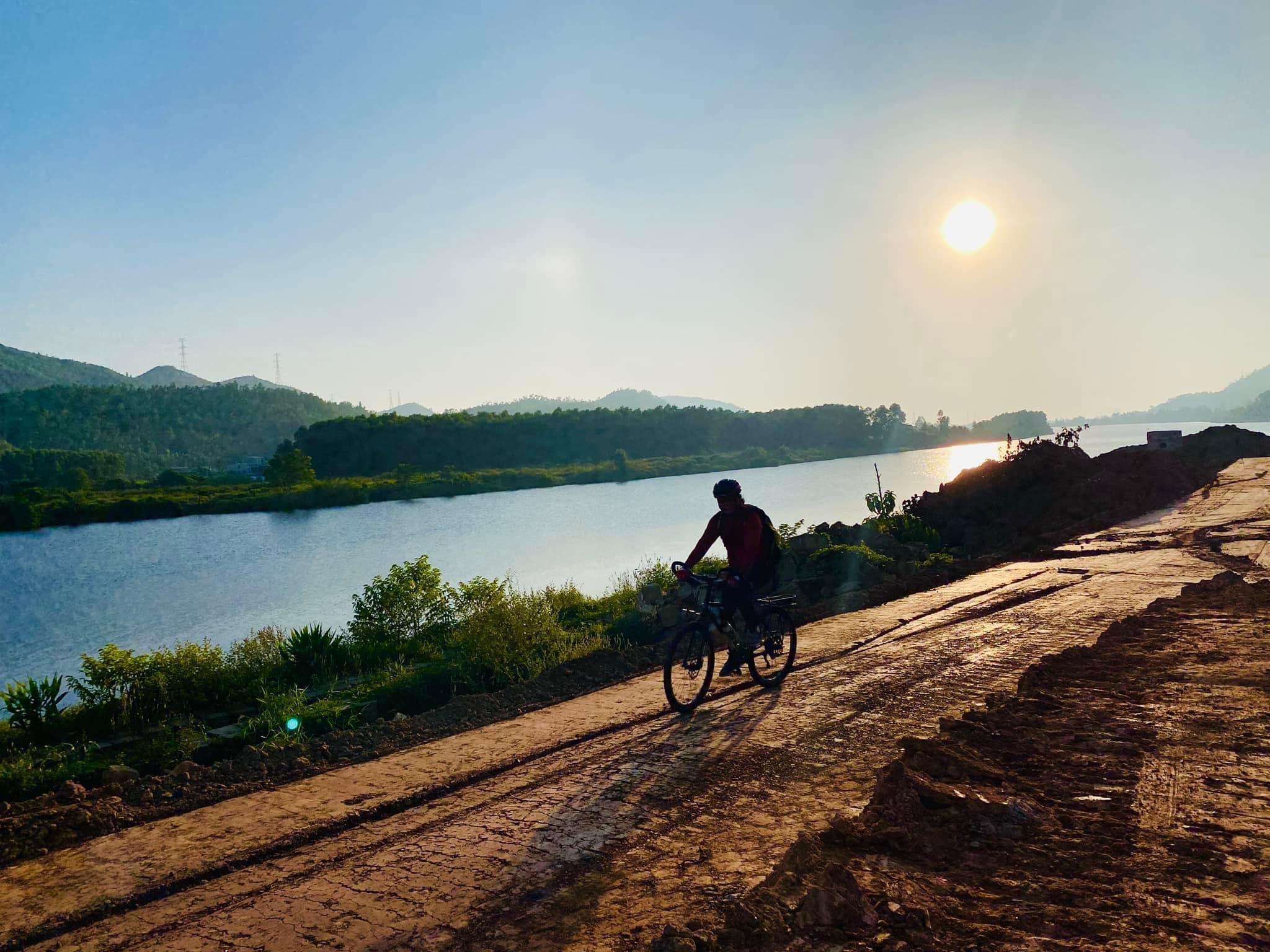 Nên Đạp Xe Vào Lúc Nào? Lợi Ích Của Việc Đạp Xe Ở Các Thời Điểm Trong Ngày