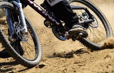 Cách drift xe đạp chuẩn tay lái, an toàn như dân chuyên