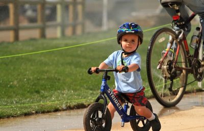 Các phụ kiện xe đạp trẻ em cần thiết mà bạn nên biết