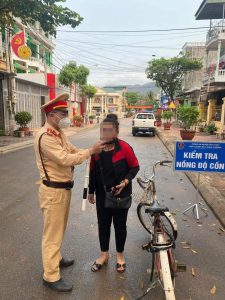 [2025] Đi xe đạp có bị thổi nồng độ cồn? Quy định của pháp luật