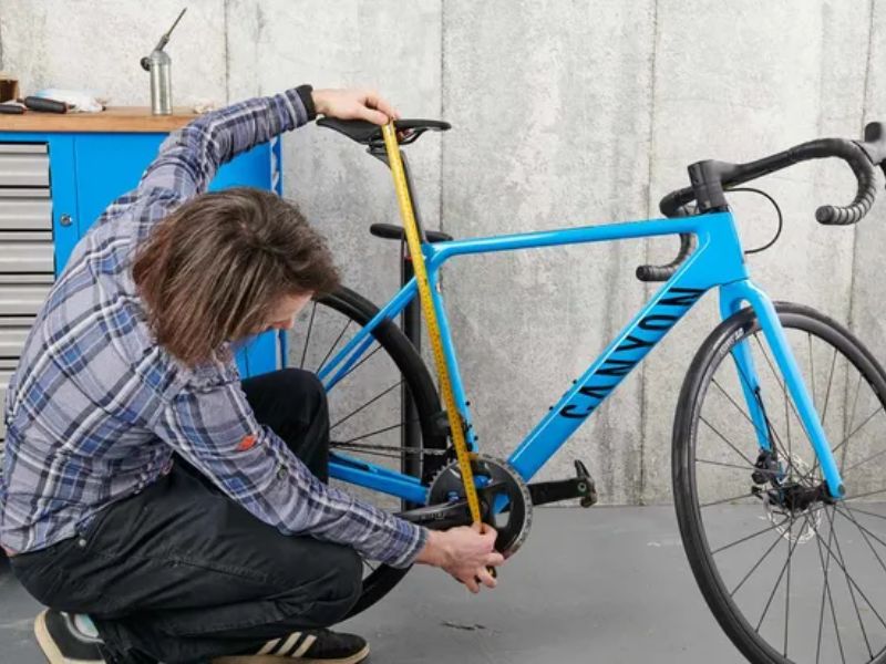 kiem-tra-chieu-cao-yen-va-tay-lai