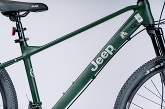 Khung xe cứng cáp, hệ thống giảm xóc và dẫn truyền hiệu quả